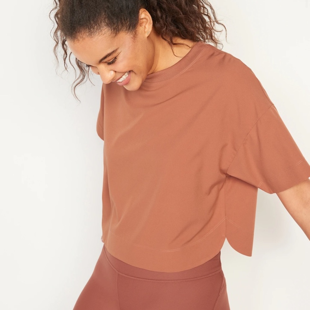 Cropped Burgundy Workout T-shirt